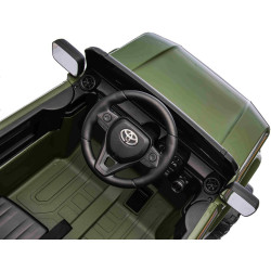 Elektrické autíčko Toyota Landcruiser 12V,  vojenské zelené