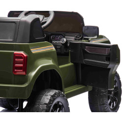 Elektrické autíčko Toyota Landcruiser 12V,  vojenské zelené